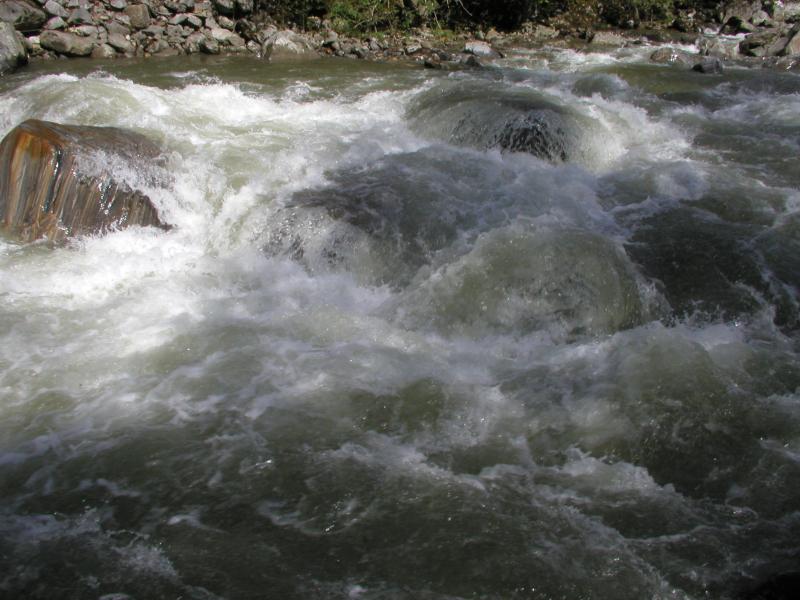 50m - Sorte - the main blockage by the bridge (view right)., 800x600, 67 Kb